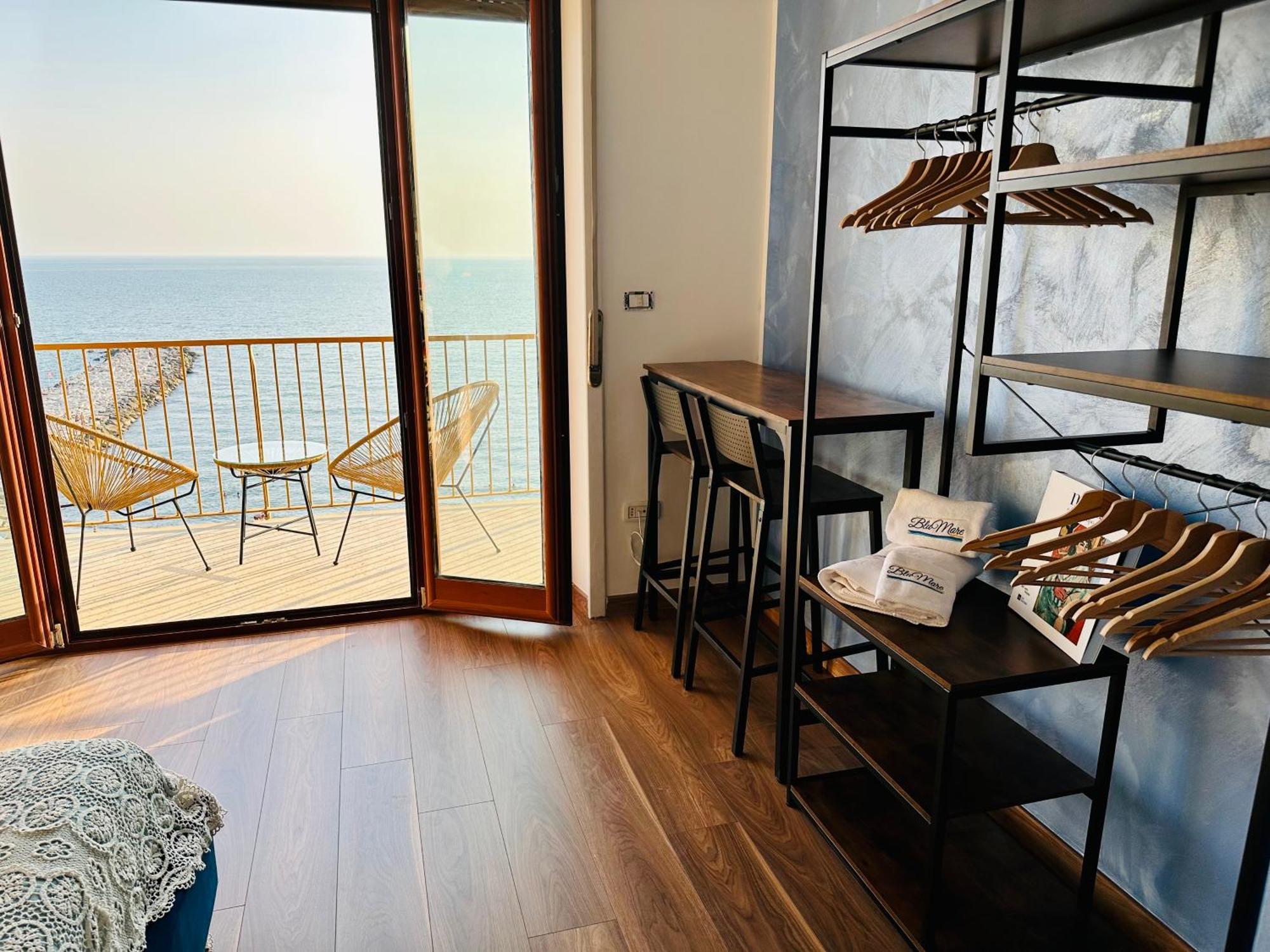 Blumare Arthouse Otel Salerno Dış mekan fotoğraf